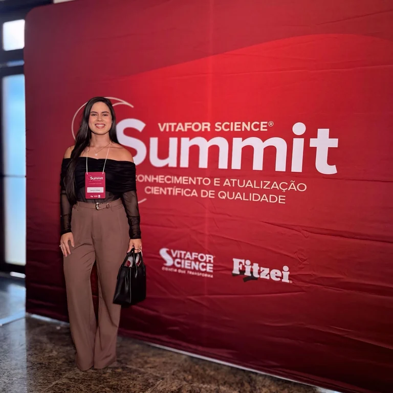 Renata Dias participando do Vitafor Science Summit